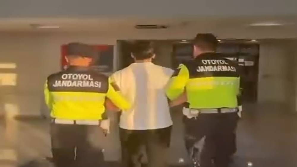Kuzey Marmara Otoyolu&rsquo;nda 232 kilometre hızla makas atan s&uuml;r&uuml;c&uuml;ye 145 bin lira ceza
