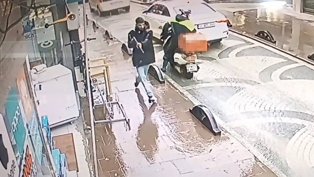 Etrafa ateş a&ccedil;ıp 4 kişiyi yaralayan şahıs yakalandı

