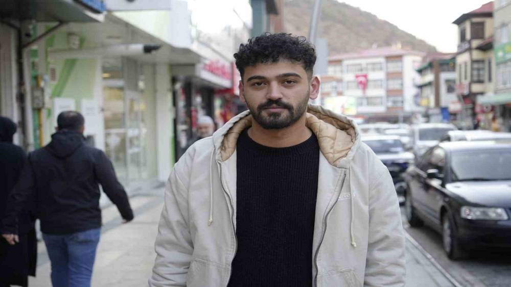 Gümüşhane’de kadın cinayetini meyve kasalarıyla engelleyen esnaf o anları anlattı
