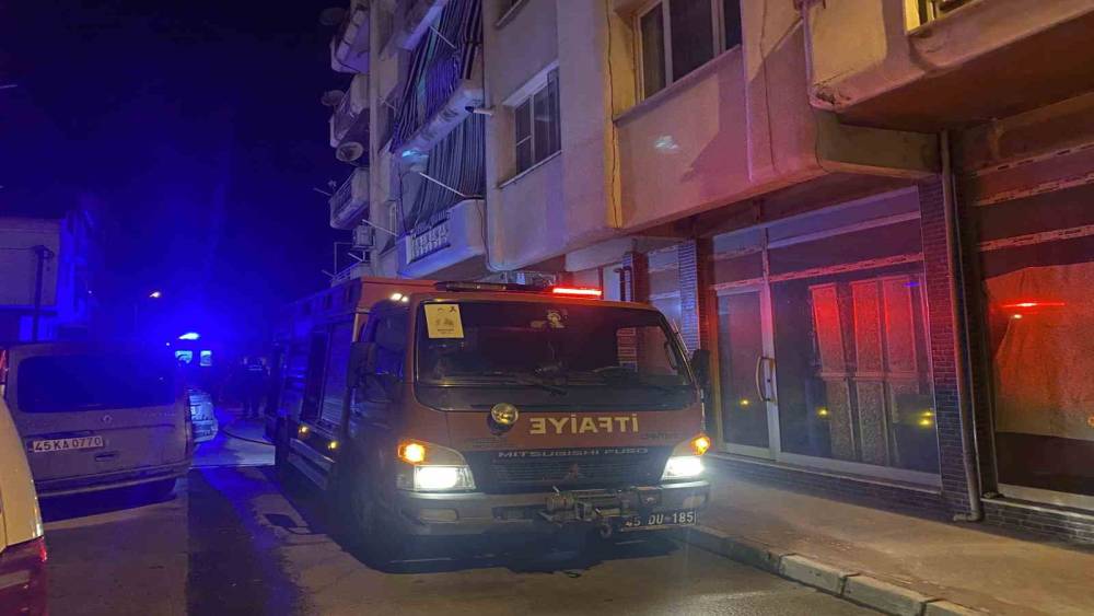 Alaşehir&rsquo;de ev yangını korkuttu

