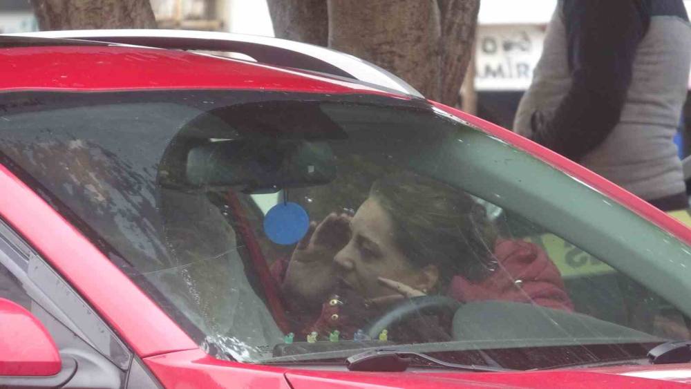 Ara&ccedil; i&ccedil;erisinde &ouml;l&uuml; bulundu, eşinin g&ouml;zyaşları y&uuml;rek dağladı
