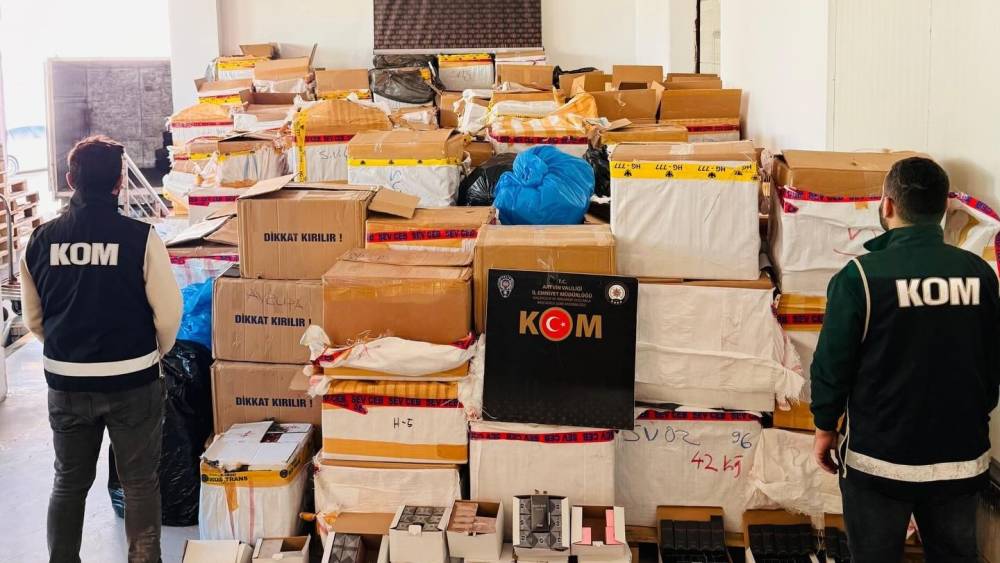 Artvin&rsquo;de ka&ccedil;ak&ccedil;ılık operasyonu: 300 milyon TL&rsquo;lik &uuml;r&uuml;n ele ge&ccedil;ildi
