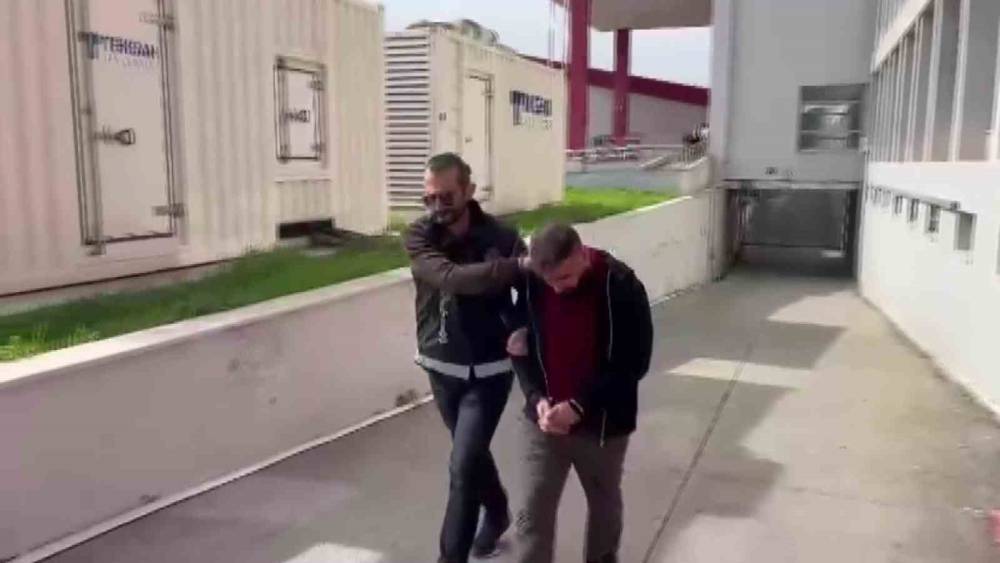 150 bin paket sigara yakalattı, &rsquo;bardak&rsquo; savunması yaptı
