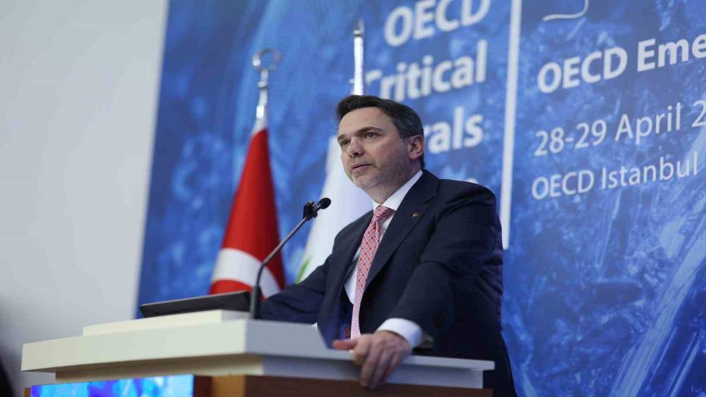 Bakan Bayraktar: &lsquo;&lsquo;T&uuml;rkiye&rsquo;nin enerji d&ouml;n&uuml;ş&uuml;m&uuml;n&uuml;n kalbinde kritik mineraller var&rsquo;&rsquo;
