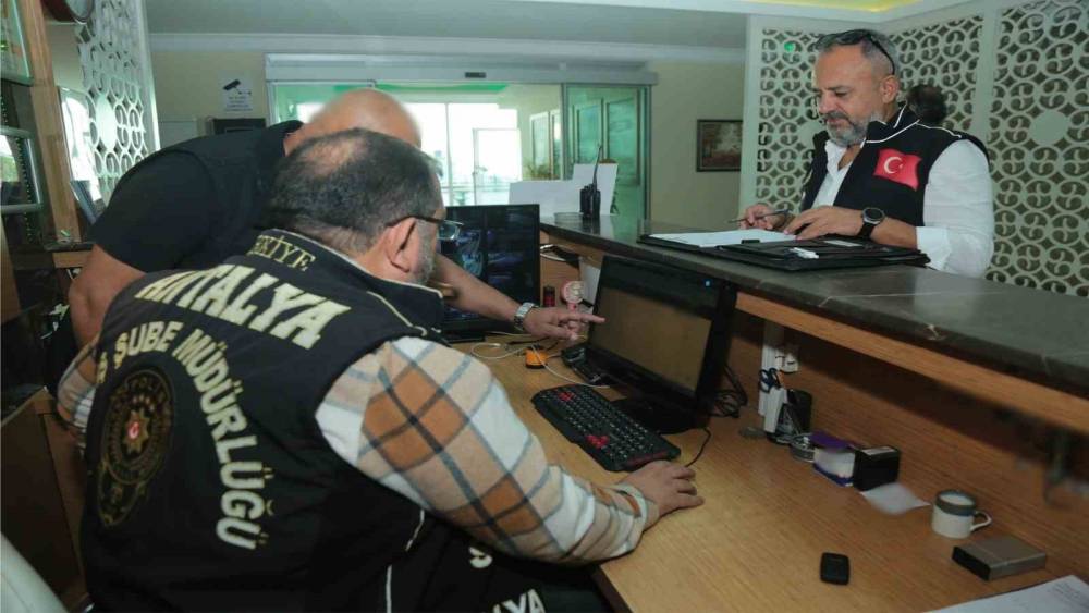 Antalya&rsquo;da konaklama ve ara&ccedil; kiralama firmalarına eş zamanlı denetim

