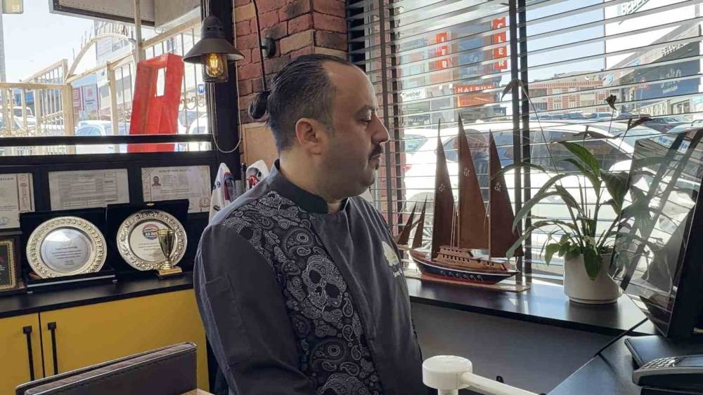 Arnavutk&ouml;y&rsquo;de ilgin&ccedil; olay: Aynı kişi adına 25 restorandan sipariş verildi
