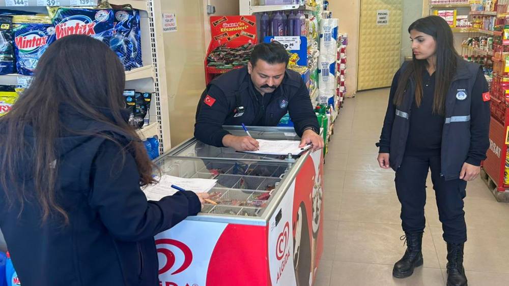 Erzincan&rsquo;da marketlere sıkı denetim
