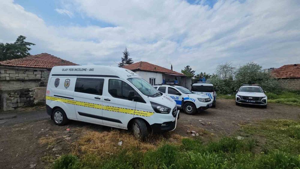 Kayseri&rsquo;de bir kişi evde &ouml;l&uuml; bulundu
