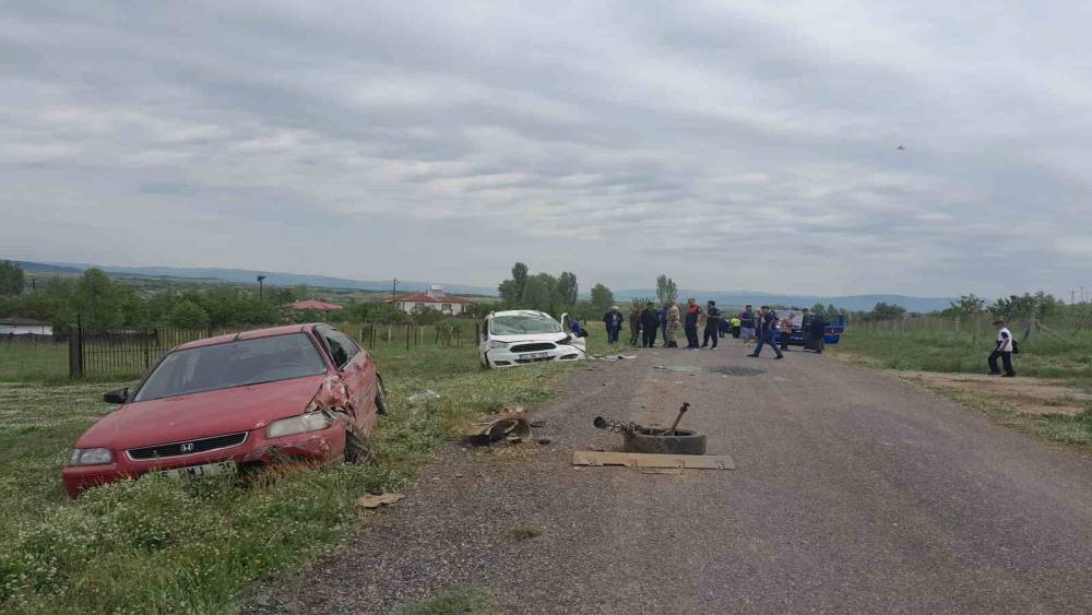 Bing&ouml;l&rsquo;de trafik kazası: 2 yaralı
