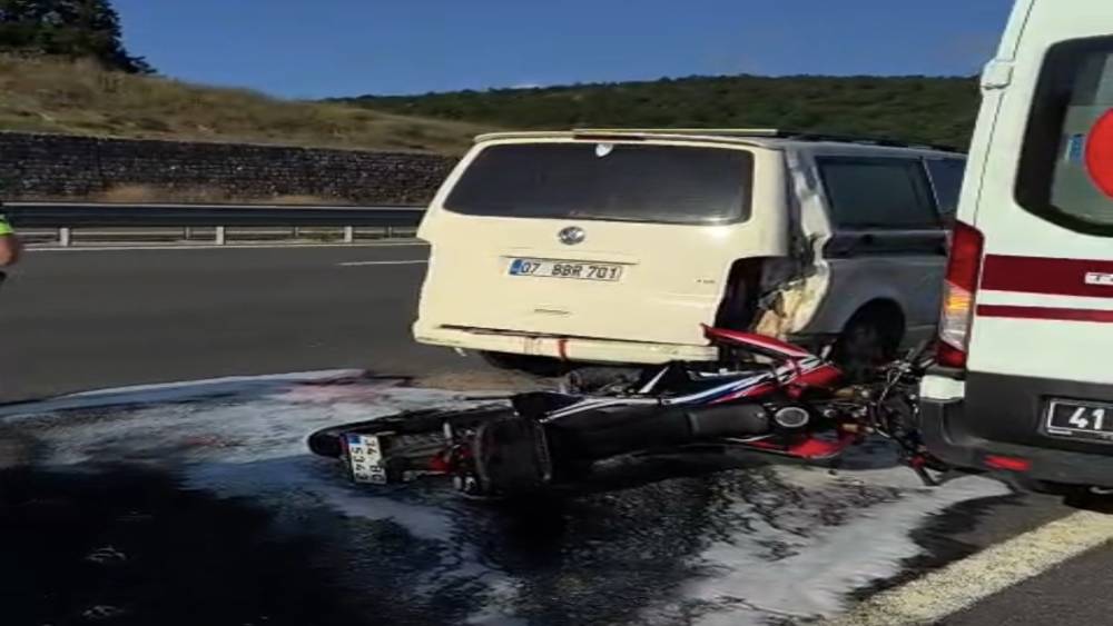 Feci kazada ağır yaralanan motosiklet s&uuml;r&uuml;c&uuml;s&uuml; yaşam savaşını kaybetti
