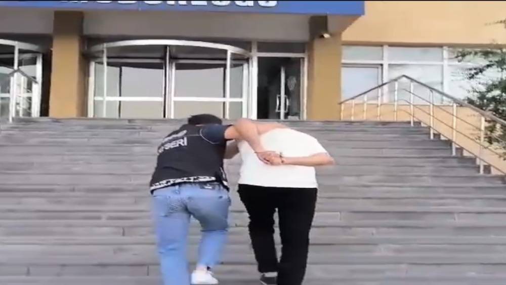 Ağırlaştırılmış m&uuml;ebbet hapis cezasıyla aranan şahıs yakalandı

