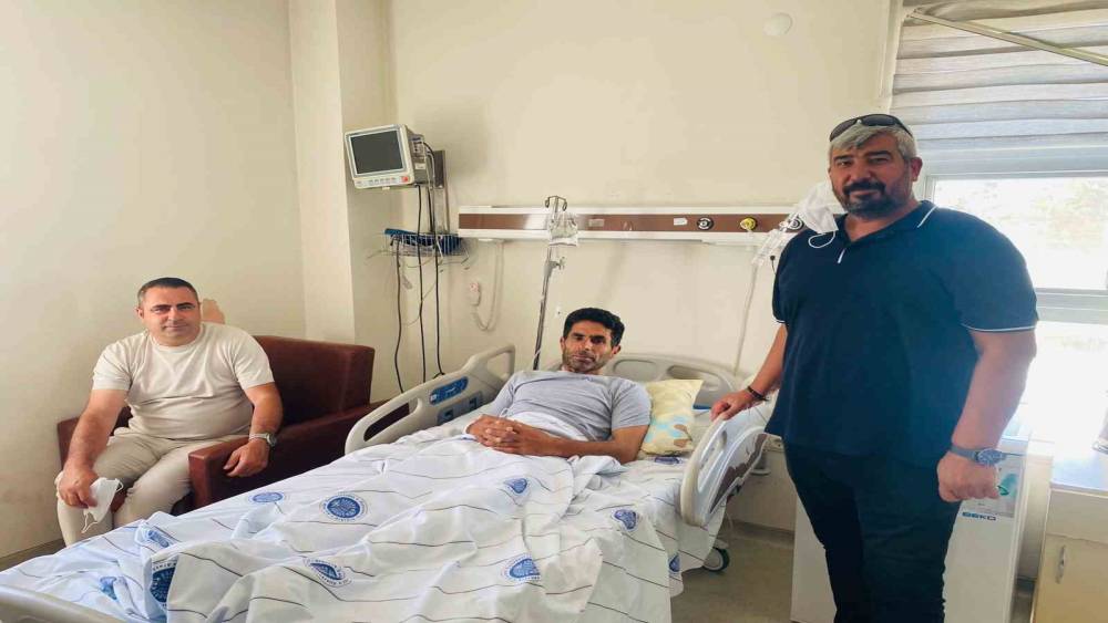 Bayburt&rsquo;ta yaylada kene ısıran yetiştirici hastaneye kaldırıldı
