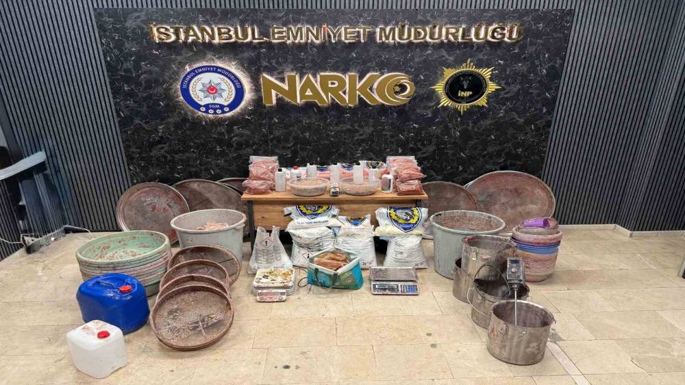 Zeytinburnu&rsquo;nda b&uuml;y&uuml;k uyuşturucu operasyonu
