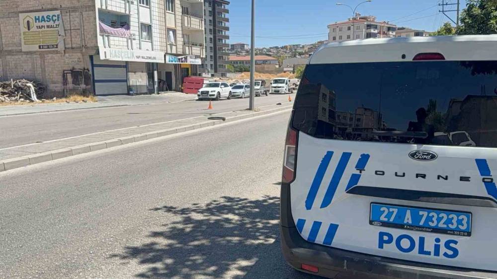 Boşanma aşamasındaki eşi tarafından silahla vurulan kadın ağır yaralandı

