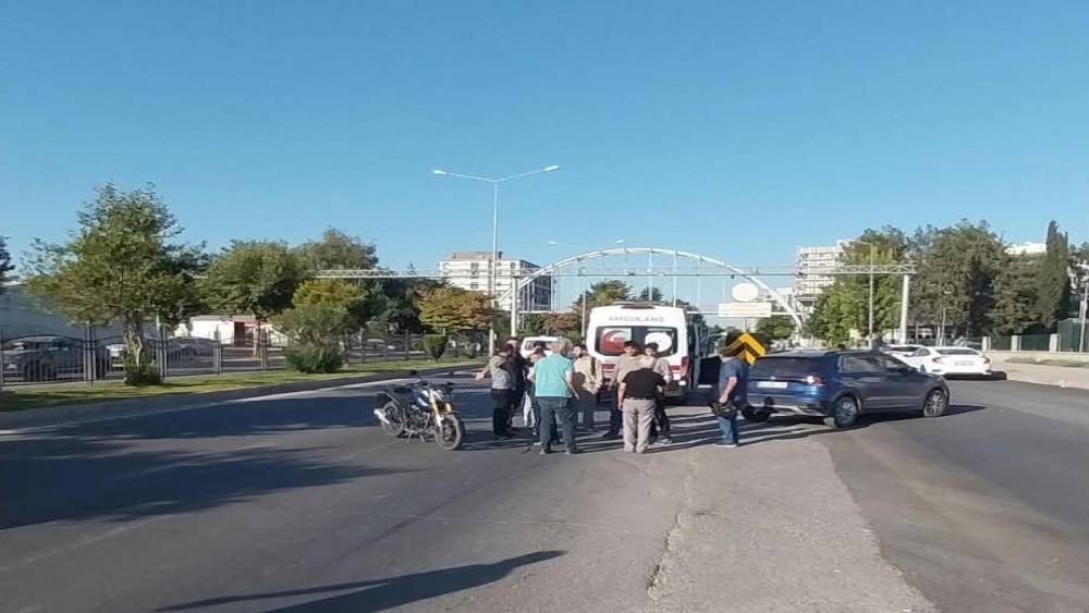 Adıyaman&rsquo;da otomobil ile motosiklet &ccedil;arpıştı: 1 yaralı
