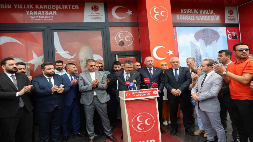 MHP Diyarbakır İl Başkanlığında g&ouml;rev devri
