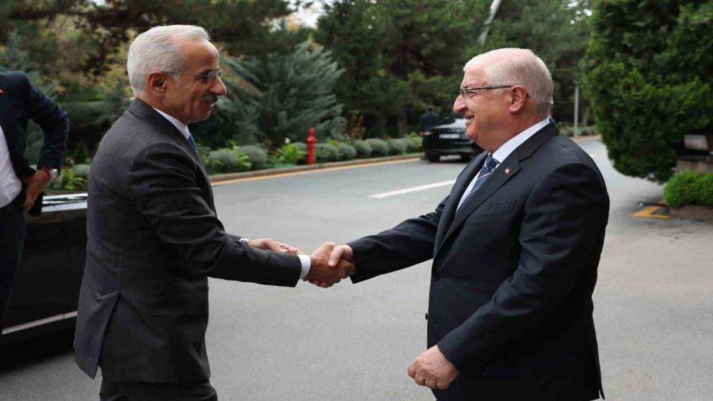 Bakan G&uuml;ler, Bakan Uraloğlu ile g&ouml;r&uuml;şt&uuml;
