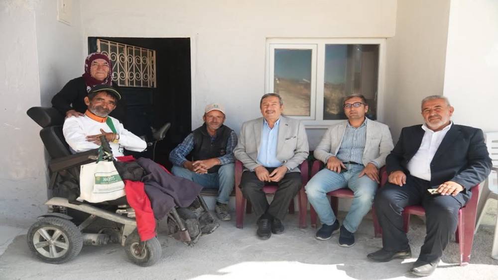 Başkan Bozkurt, sanatsever Hasan Avcı&rsquo;yı ziyaret etti
