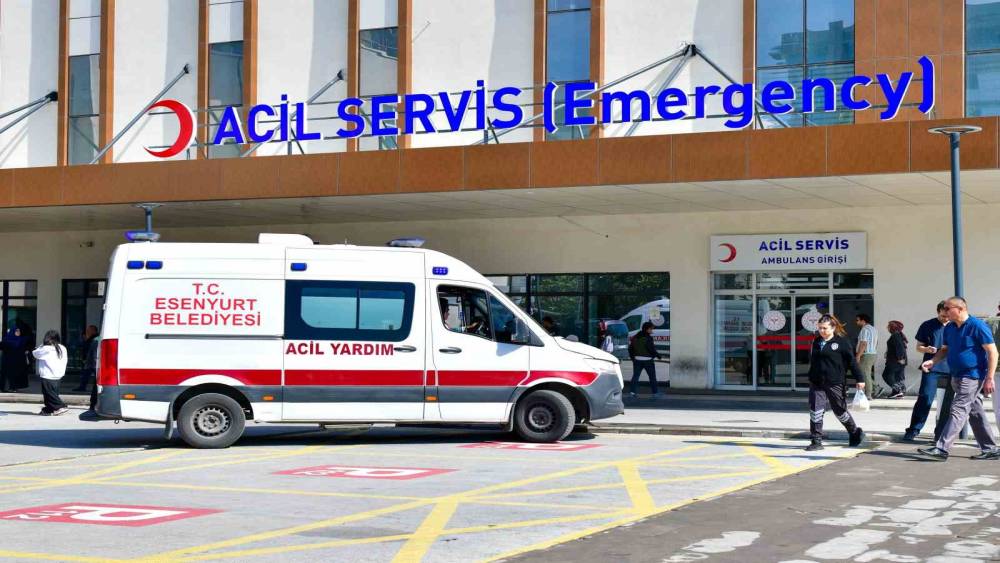 Esenyurt Belediyesi&rsquo;nden vatandaşlara hasta nakil hizmeti
