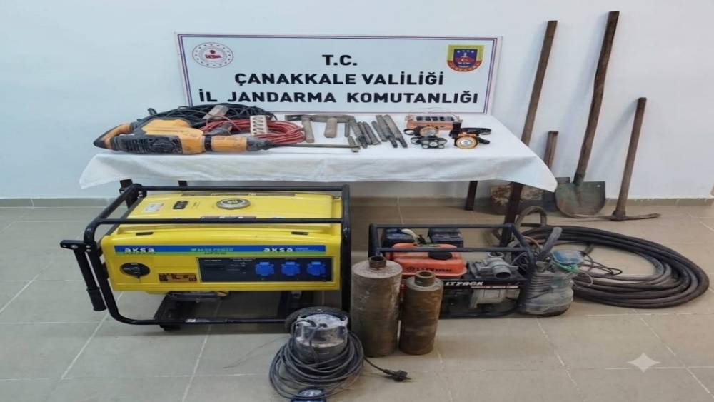 &Ccedil;anakkale&rsquo;de ka&ccedil;ak&ccedil;ılık operasyonu
