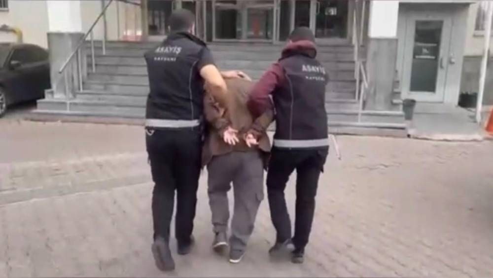 Kayseri&rsquo;de 3 farklı su&ccedil;tan 14 yıl 11 ay kesinleşmiş hapsi bulunan şahıs yakalandı
