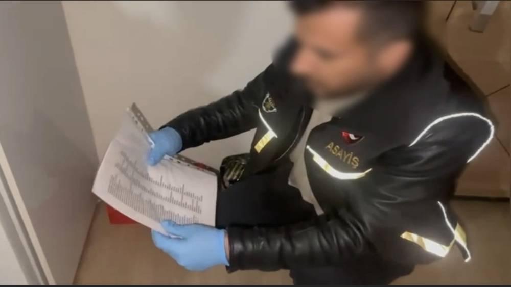 Osmaniye merkezli &lsquo;G&ouml;lge Ağı&rsquo; operasyonunda 10 telefon dolandırıcısı tutuklandı
