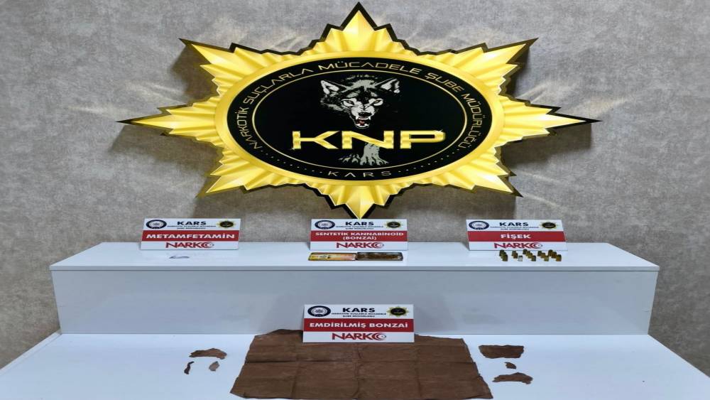 Kars&rsquo;ta narkotik darbesi: "Torbacı" ağına operasyon, 4 tutuklama
