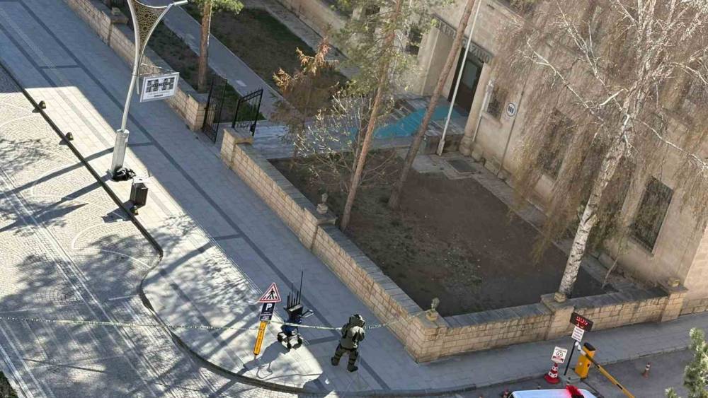 Bayburt&rsquo;ta bomba ihbarı asılsız &ccedil;ıktı
