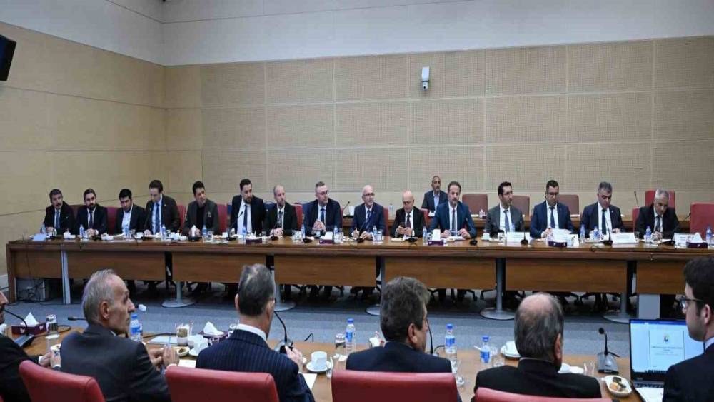 İnşaat sekt&ouml;r&uuml;n&uuml;n geleceği Ankara&rsquo;da masaya yatırıldı
