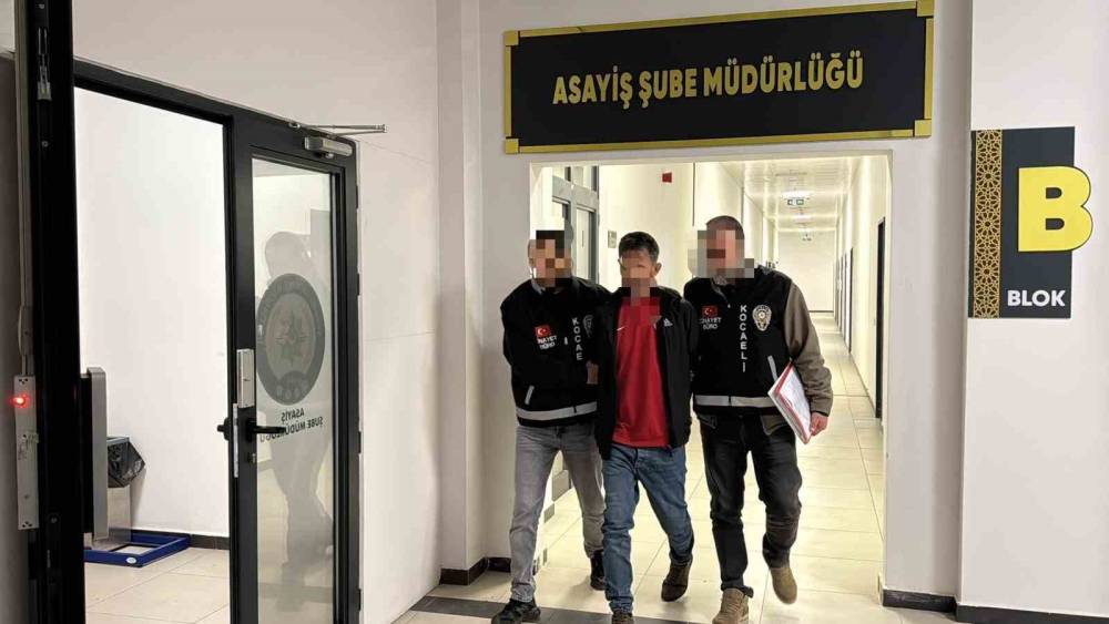 Kızının d&uuml;ğ&uuml;n&uuml;ne 2 g&uuml;n kala eşini &ouml;ld&uuml;ren sanık: "Kendimi kaybettim, cinnet ge&ccedil;irdim"
