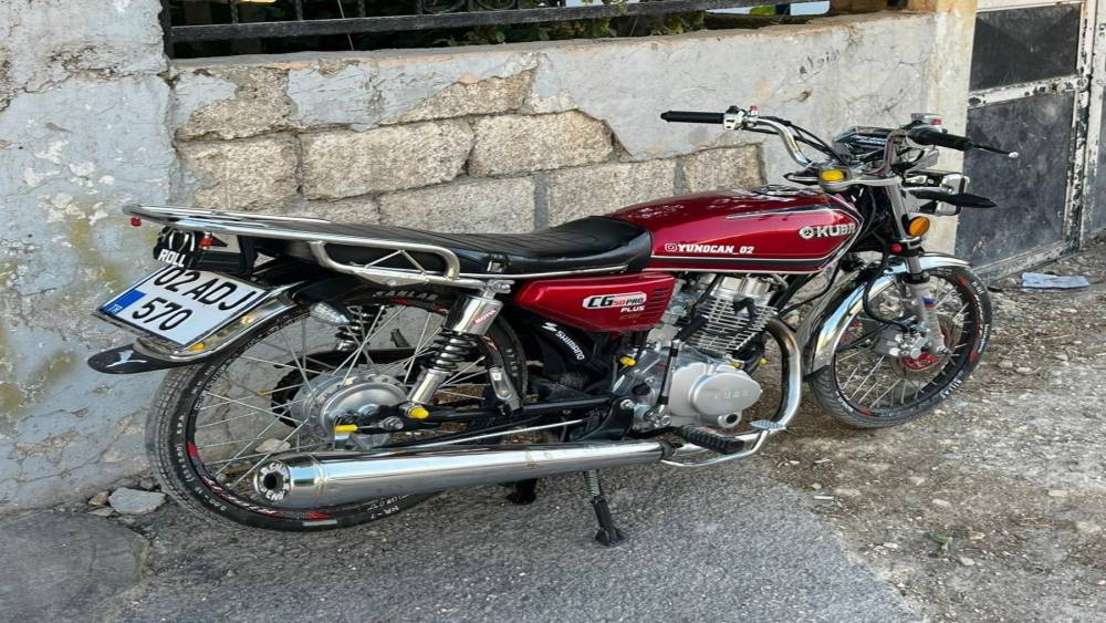 Park halindeki motosiklet &ccedil;alındı
