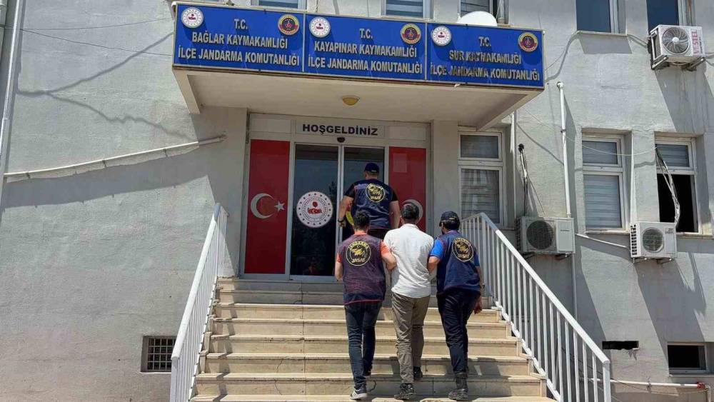 Diyarbakır&rsquo;da aranan 124 kişi yakalandı
