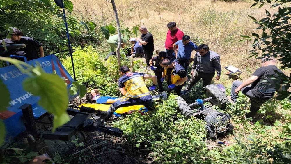 Malatya&rsquo;da &ccedil;apa motoru devrildi: 3 yaralı
