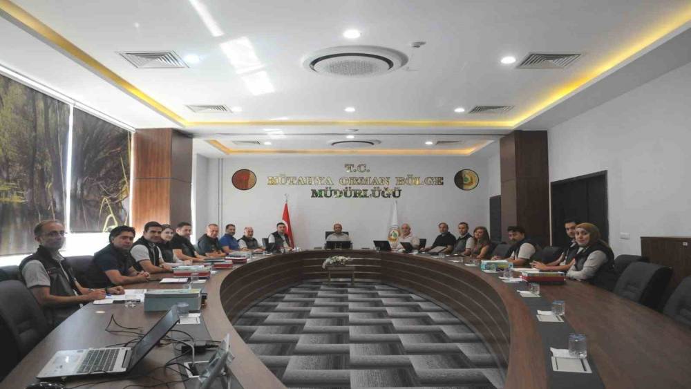 K&uuml;tahya Orman B&ouml;lge M&uuml;d&uuml;rl&uuml;ğ&uuml;nde 2027 yılı b&uuml;t&ccedil;e hazırlıkları değerlendirildi
