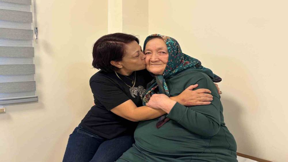 Soğuk algınlığı sandı, ağır kalp yetmezliği &ccedil;ıktı: 75 yaşındaki hasta ikinci baharını yaşıyor
