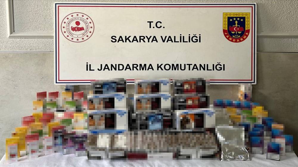 Jandarmadan 3 ilçede 3 ayrı kaçakçılık operasyonu: 3 gözaltı
