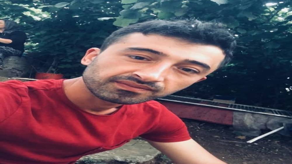 Kazada ağır yaralanan s&uuml;r&uuml;c&uuml; hayatını kaybetti
