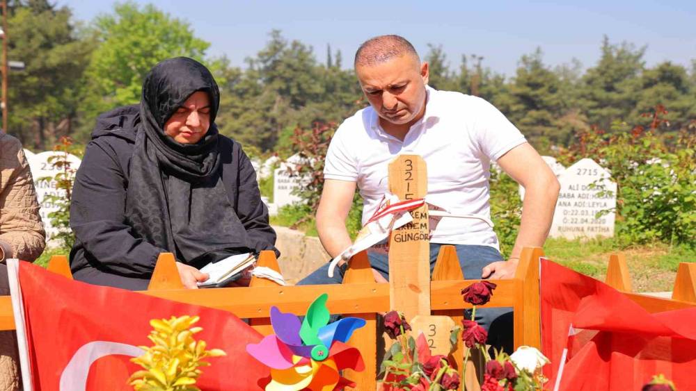Okul saldırısında hayatını kaybeden Şuranur&rsquo;un amcası: "O caninin mezarı bile belli değil"
