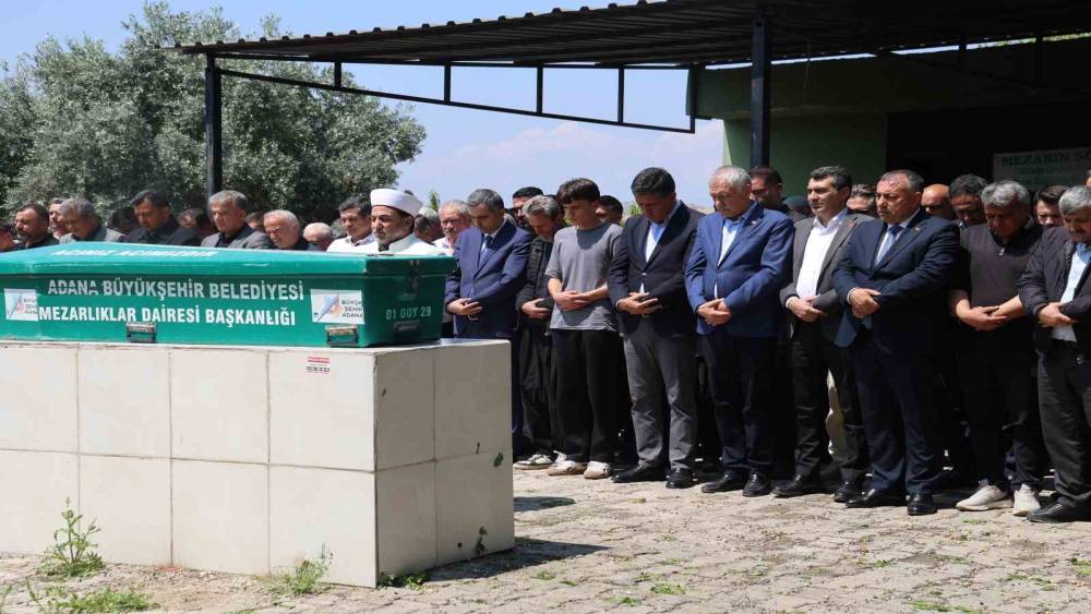 Selde hayatını kaybeden gen&ccedil; son yolculuğuna uğurlandı
