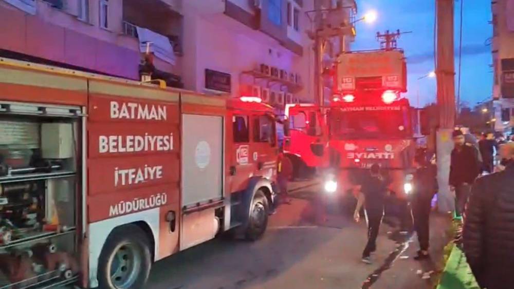 Batman&rsquo;da bir evde bir kadın ve bir erkek yanmış halde &ouml;l&uuml; bulundu
