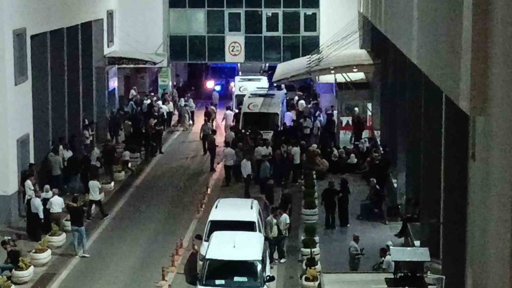 Batman&rsquo;da aileler arasında silahlı kavga: 4 yaralı
