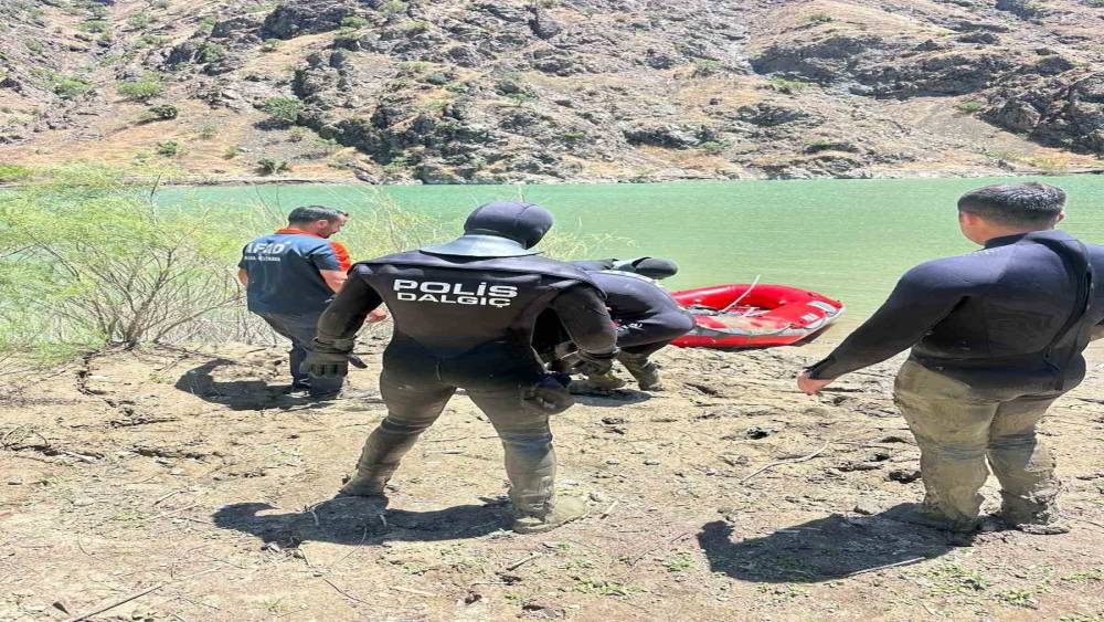Akıntıya kapılan &ccedil;ocuğun cansız bedenine ulaşıldı
