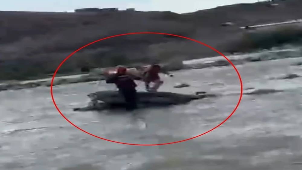Kezer &Ccedil;ayı&rsquo;nda mahsur kalan &ccedil;ocuğu AFAD kurtardı
