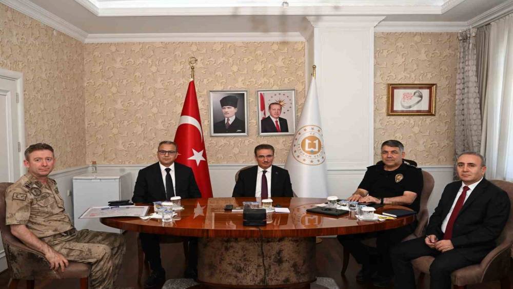 Futbol sezonu spor g&uuml;venliği değerlendirildi
