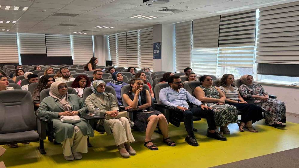 &rsquo;&rsquo;Ergenlik, beyin gelişimi i&ccedil;in &ouml;nemli bir fırsat d&ouml;nemi&rsquo;&rsquo;
