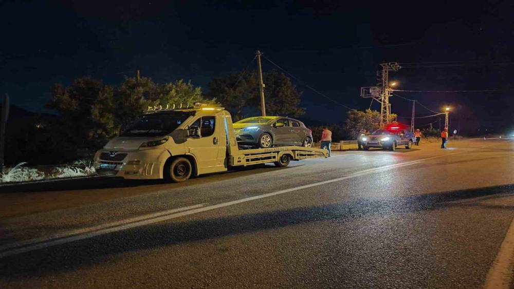 Isparta&rsquo;da motosiklet ile otomobil &ccedil;arpıştı: 1 yaralı
