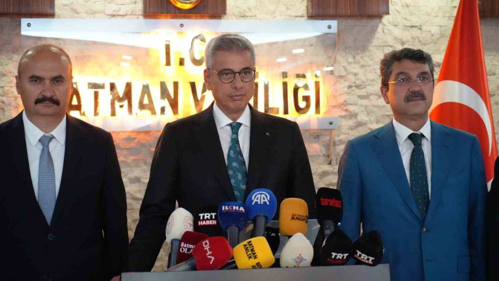 Sağlık Bakanı Memişoğlu: "Batman sağlık yatırımlarıyla &ccedil;ok daha iyi bir noktaya gelecek"
