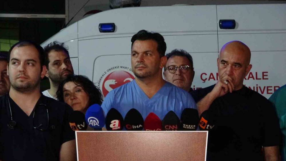 &Ccedil;anakkale&rsquo;de kalp krizi ge&ccedil;iren Cem Yılmaz anjiyo oldu, 2 g&uuml;n hastanede kalacak
