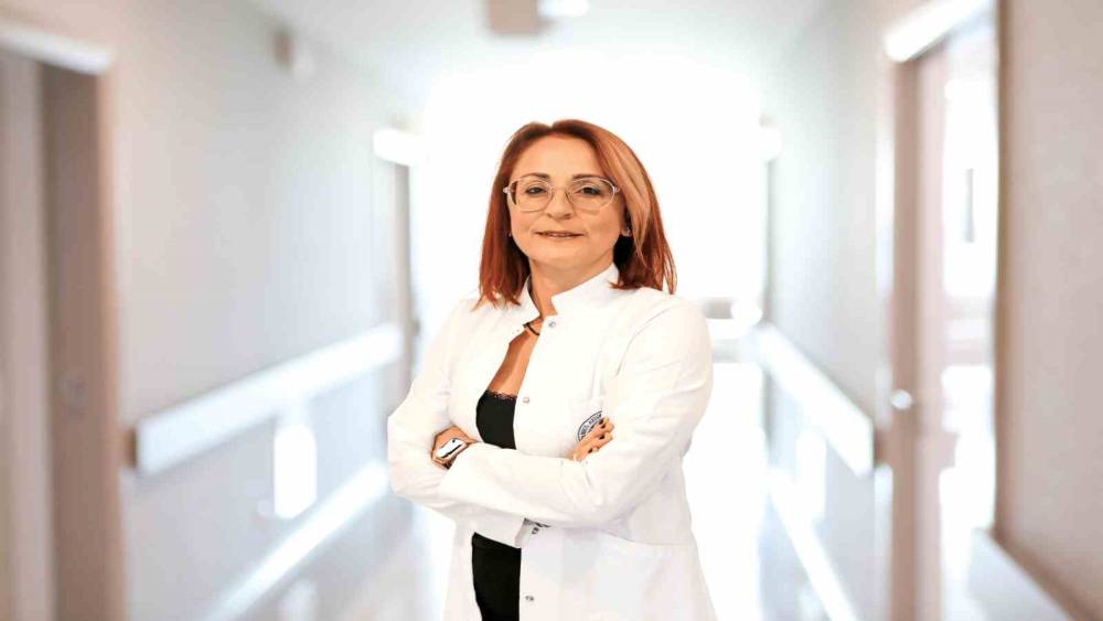 "Meme kanseri daha gen&ccedil; yaşlarda da g&ouml;r&uuml;l&uuml;yor"

