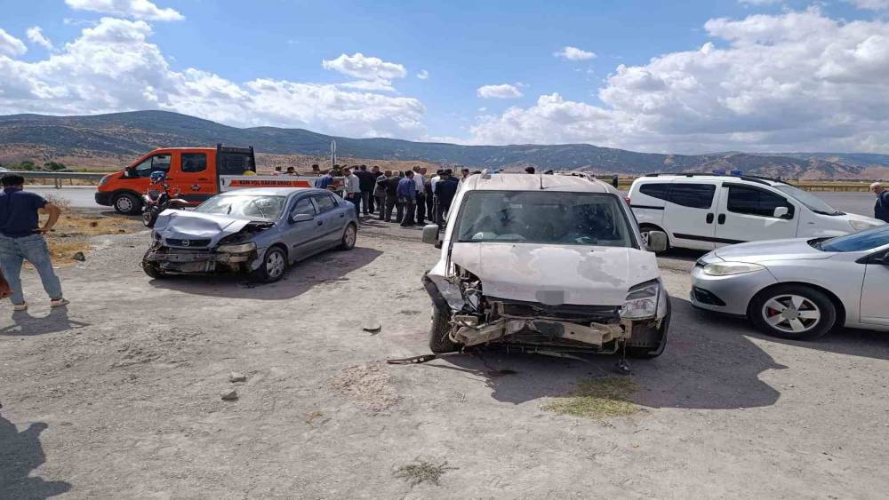 Muş&rsquo;ta trafik kazası: 2 yaralı
